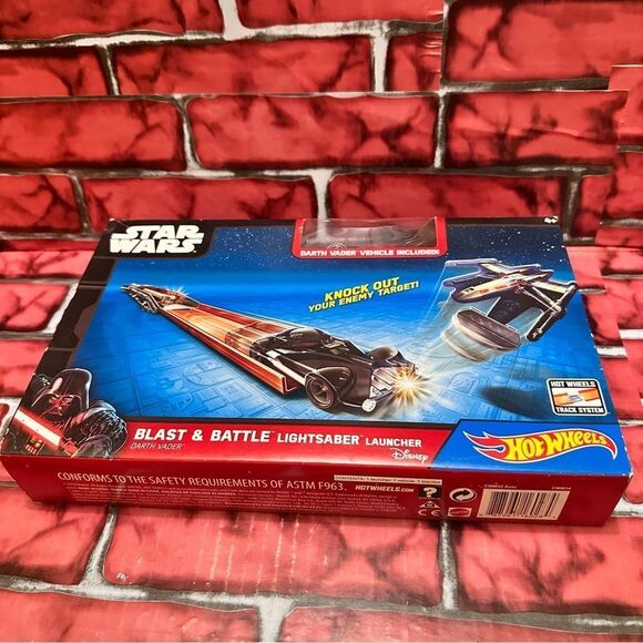 Hot wheels Star Wars Blast & Battle Lightsaber - Picture 3 of 5